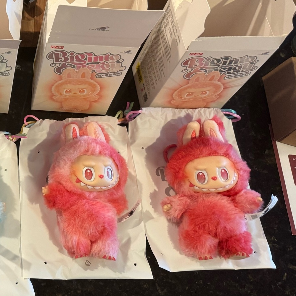 Big Into Energy Labubu - Love